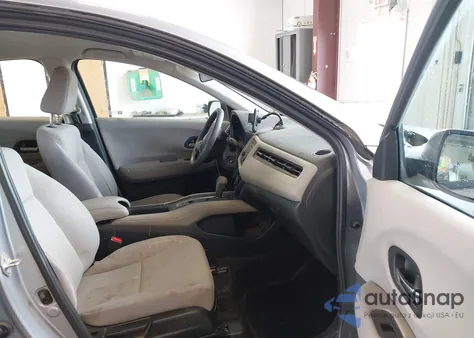 2018 Honda Hr-V Lx z USA, uszkodzony, nr VIN 3CZRU5H35JG700966